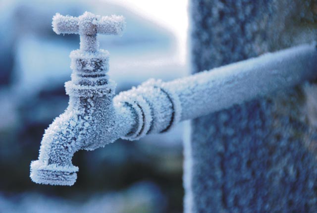 Protejați-vă instalația de alimentare cu apă împotriva înghețului!
